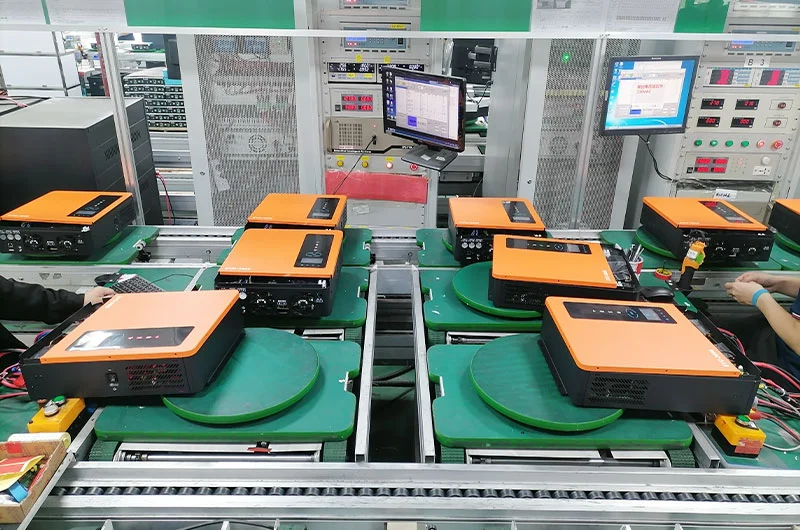 Kilang penyongsang suria