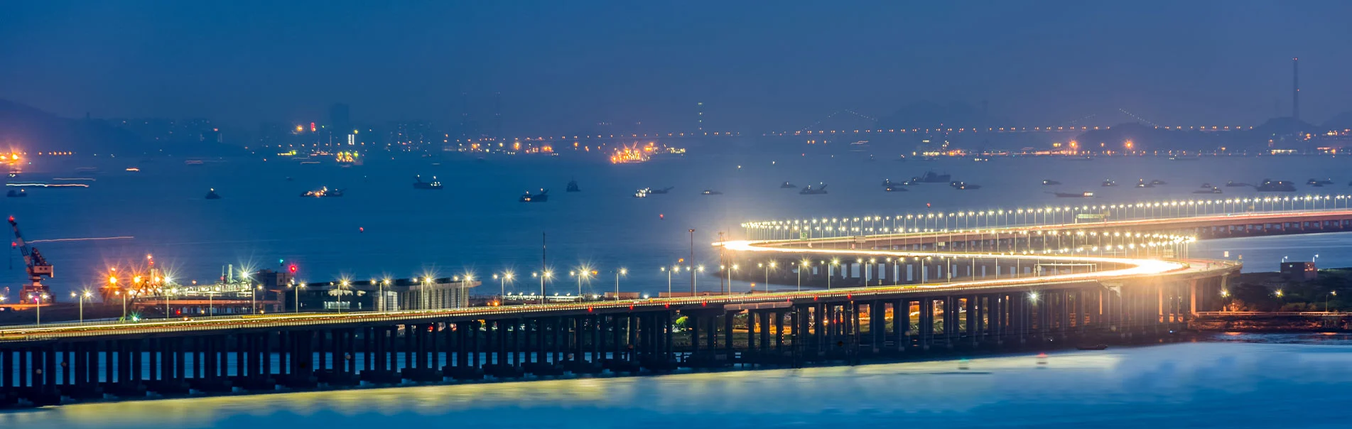 Lampu jalan suria pintar