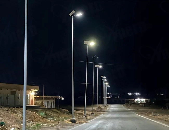 Lampu jalan led berkuasa solar